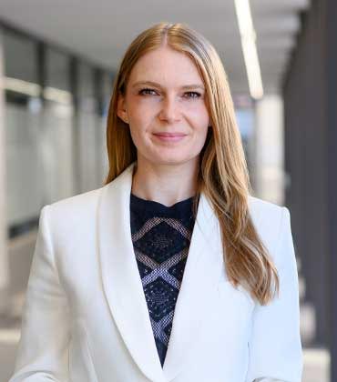 Dr Veronika Weber Dr Veronika Weber